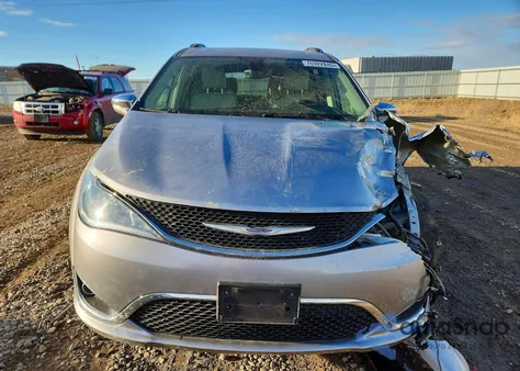2017 Chrysler Pacifica Limited z USA, uszkodzony, nr VIN 2C4RC1GG2HR787932